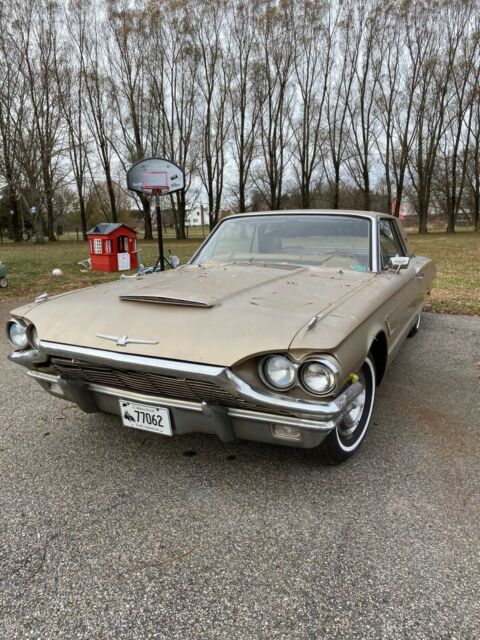1965 Ford Thunderbird