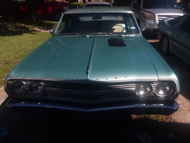 1965 Green Chevrolet Chevelle Sedan
