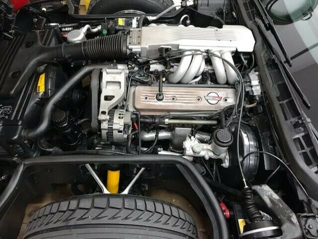 1987 Red Chevrolet Corvette Coupe