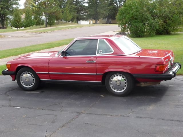 1988 Red Mercedes-Benz SL-Class