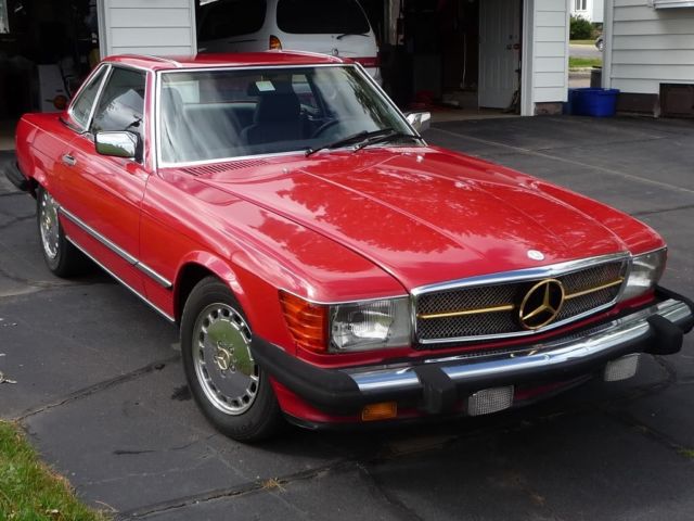 1988 Red Mercedes-Benz SL-Class