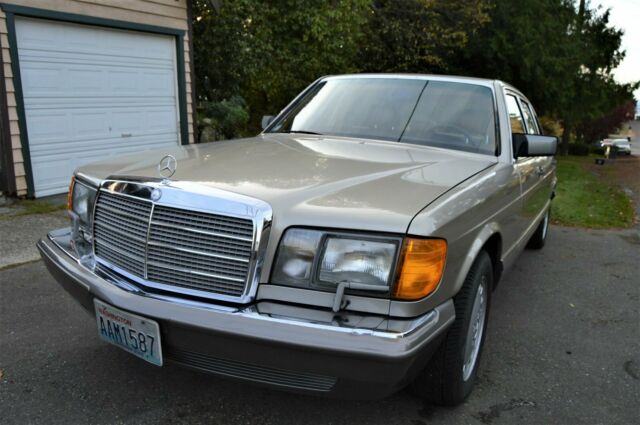 1988 Tan Mercedes-Benz 300-Series Sedan