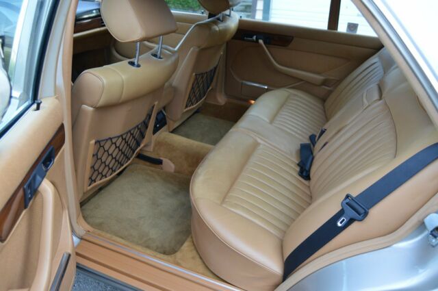 1988 Tan Mercedes-Benz 300-Series Sedan
