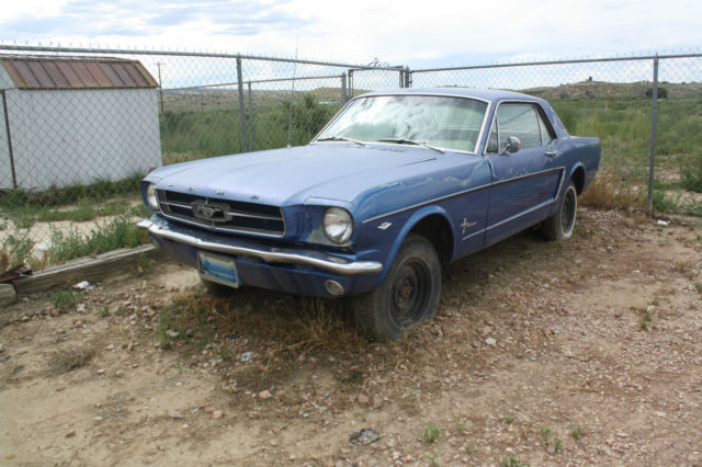 1965 Blue Ford Mustang