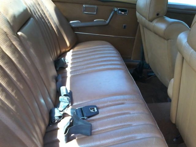 1972 Green Mercedes-Benz 200-Series Sedan