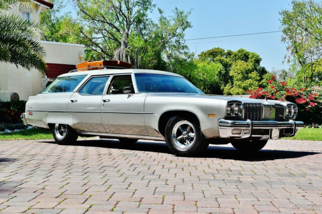 1974 Green Oldsmobile Custom Wagon