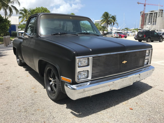 1986 Black Chevrolet C-10