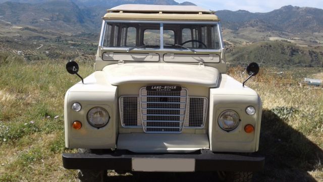 1978 Tan Land Rover Series 3 Wagon