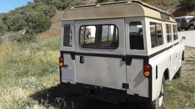 1978 Tan Land Rover Series 3 Wagon