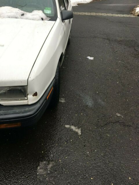 1992 White Dodge Other Sedan