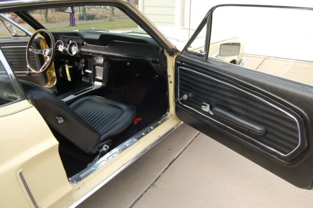 1968 Yellow Ford Mustang