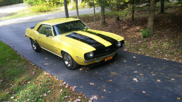 19690000 Yellow Chevrolet Camaro Hardtop