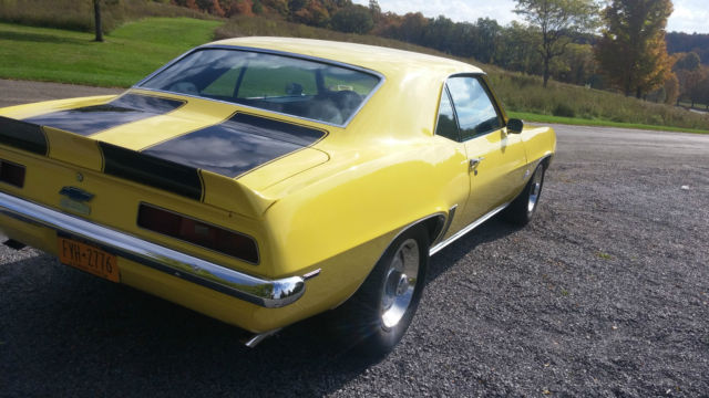 19690000 Yellow Chevrolet Camaro Hardtop