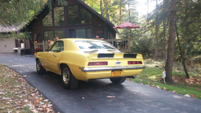 19690000 Yellow Chevrolet Camaro Hardtop
