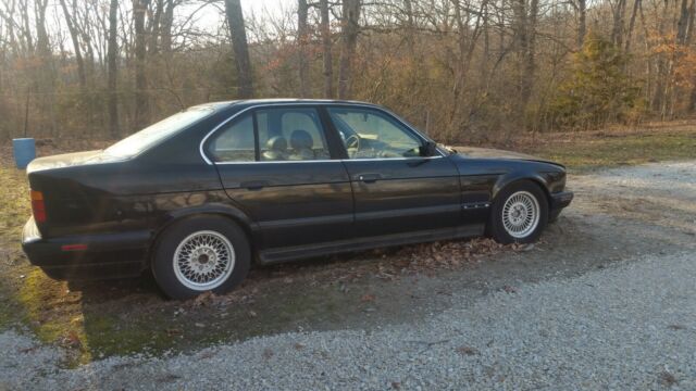 1994 Black BMW 5-Series Sedan