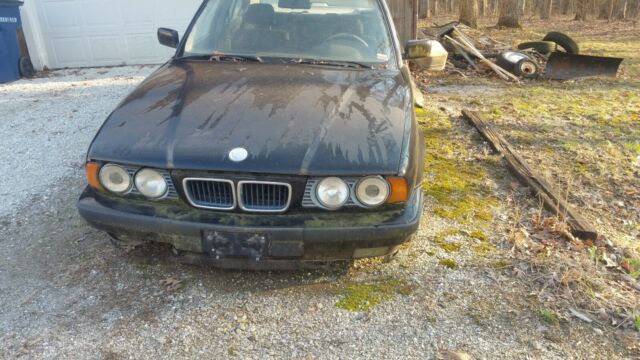 1994 Black BMW 5-Series Sedan