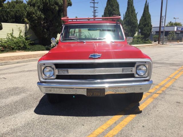 1970 Red Chevrolet C-10 Pickup