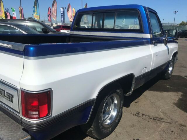 1984 White Chevrolet C-10 PICKUP TRUCK