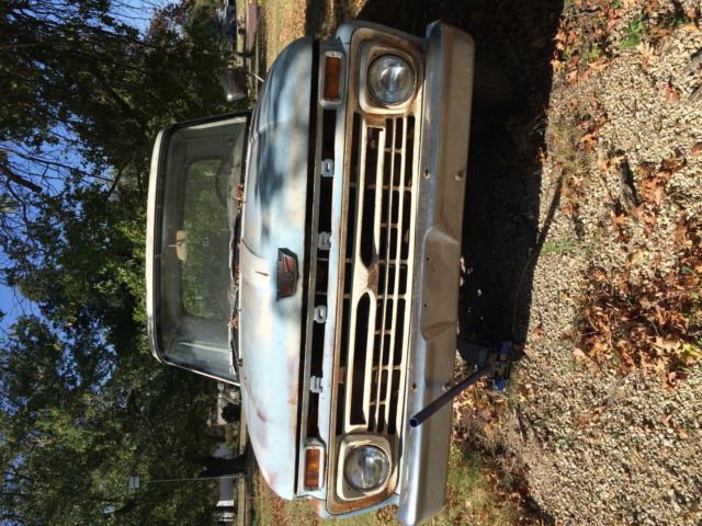 1966 White and blue Ford F-100 Wide short bed