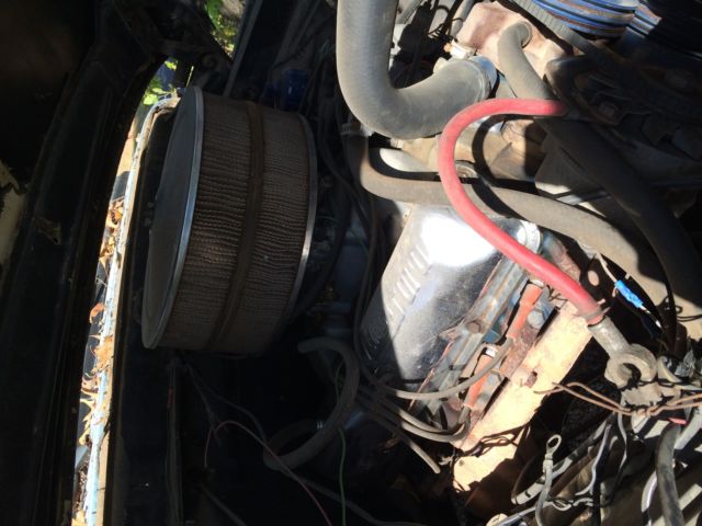 1966 White and blue Ford F-100 Wide short bed