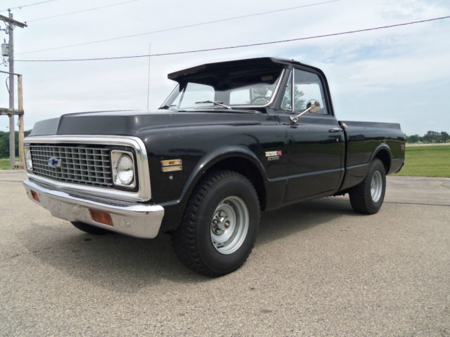 1972 Black Chevrolet C-10