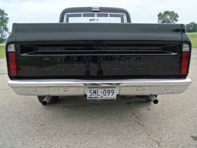 1972 Black Chevrolet C-10