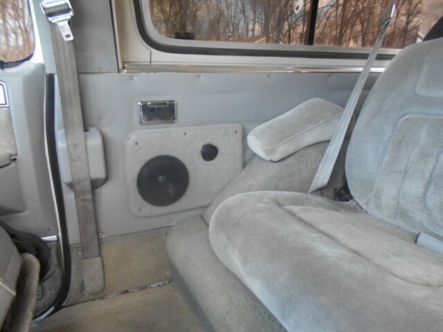 1991 White GMC Jimmy SUV