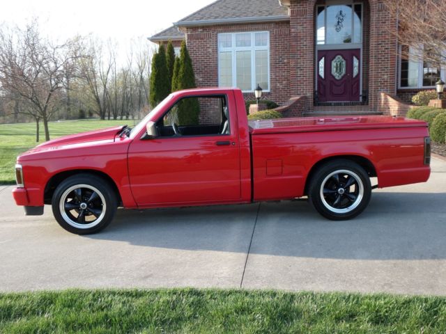1991 Viper Red Chevrolet S-10 Standard Cab Pickup