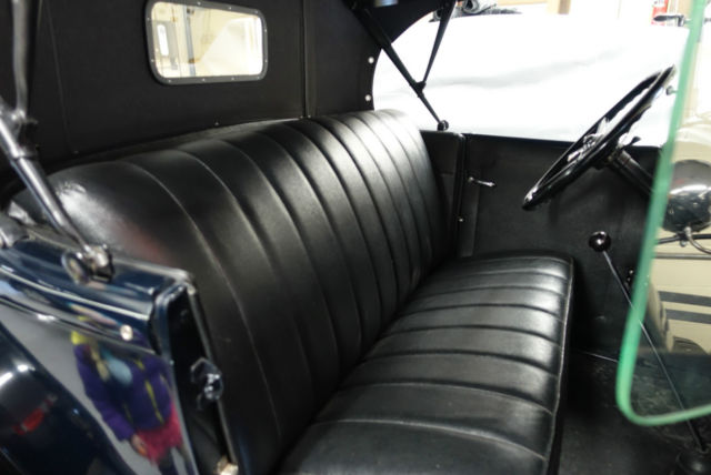 1930 Dark blue Ford Model A