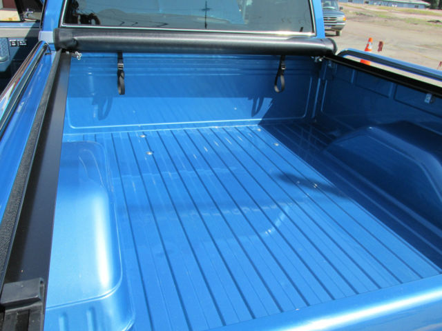 1985 CUSTOM BLUE WITH FLAMES THAT CHANGE COLORS GMC Sierra 1500 SHORT BED