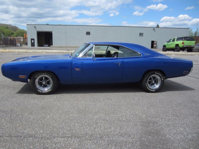 1970 Blue Dodge Charger Coupe