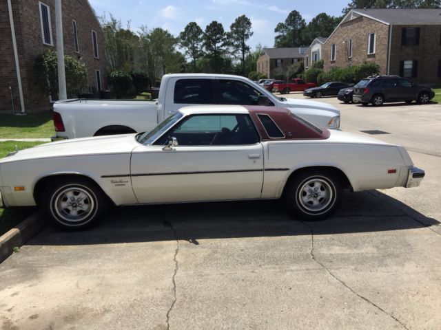 1976 White Oldsmobile Cutlass Coupe