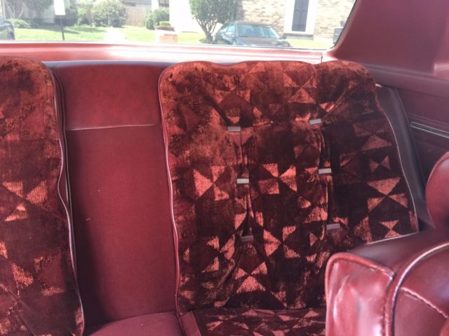 1976 White Oldsmobile Cutlass Coupe