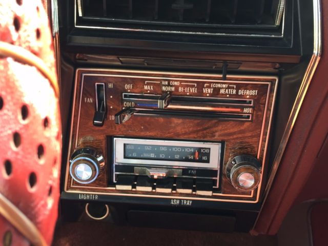 1976 White Oldsmobile Cutlass Coupe