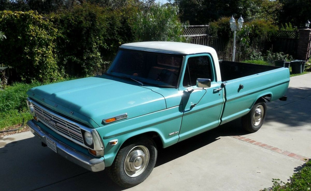 1969 Green Ford F-250 2 door pickup