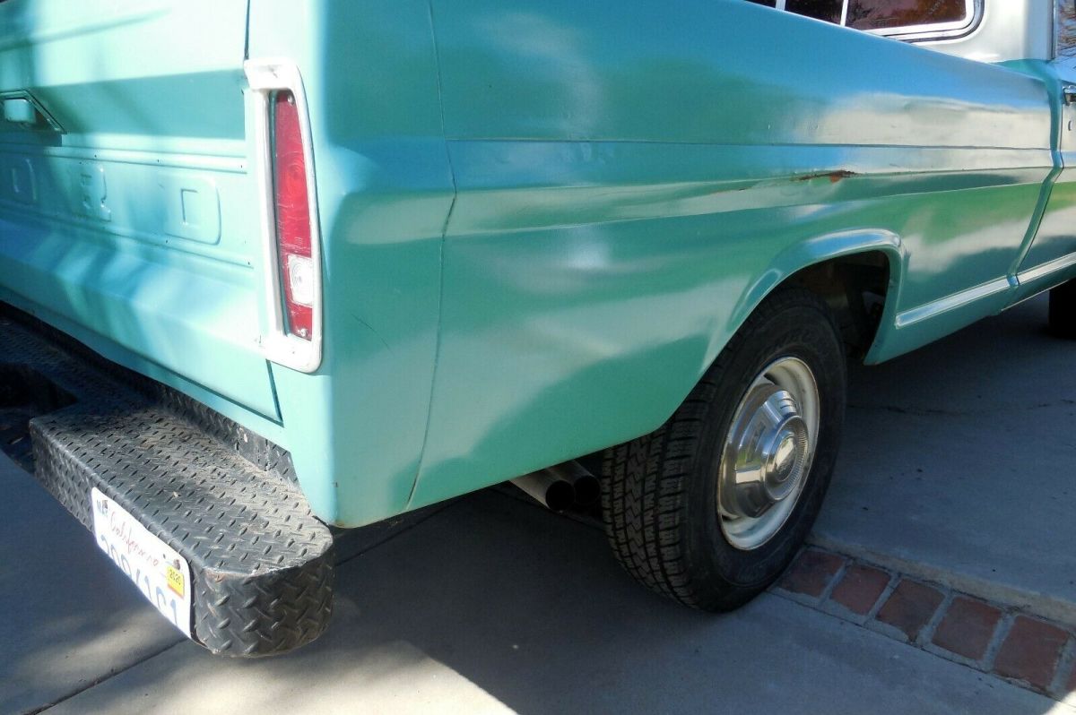 1969 Green Ford F-250 2 door pickup