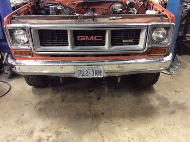 1974 White GMC Sierra 2500