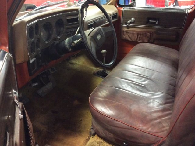 1974 White GMC Sierra 2500