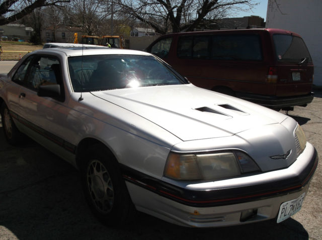 1988 Silver Ford Thunderbird Coupe