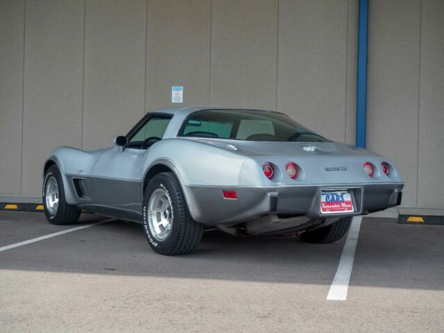 1978 Silver Chevrolet Corvette --