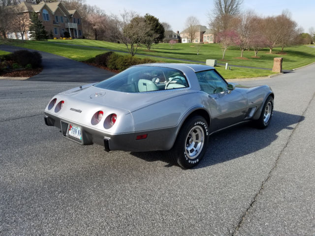 1978 Silver Chevrolet Corvette Coupe