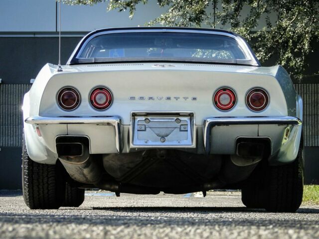 1970 Silver Chevrolet Corvette 2d : 2 Door Converti