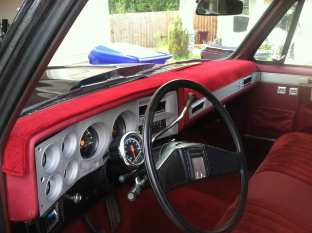 1985 Black Chevrolet C-10