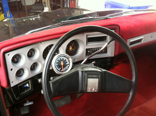 1985 Black Chevrolet C-10