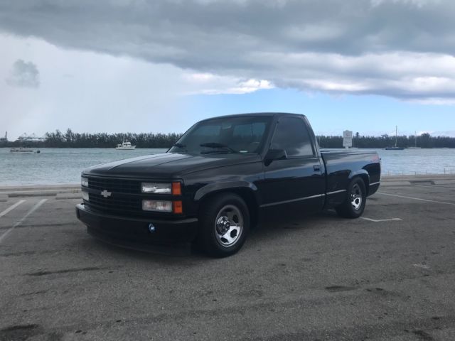 1991 Black Chevrolet C/K Pickup 1500 Standard Cab Pickup