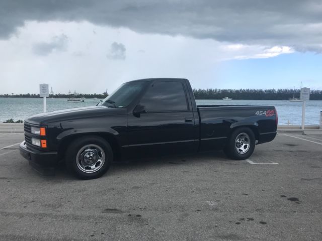 1991 Black Chevrolet C/K Pickup 1500 Standard Cab Pickup
