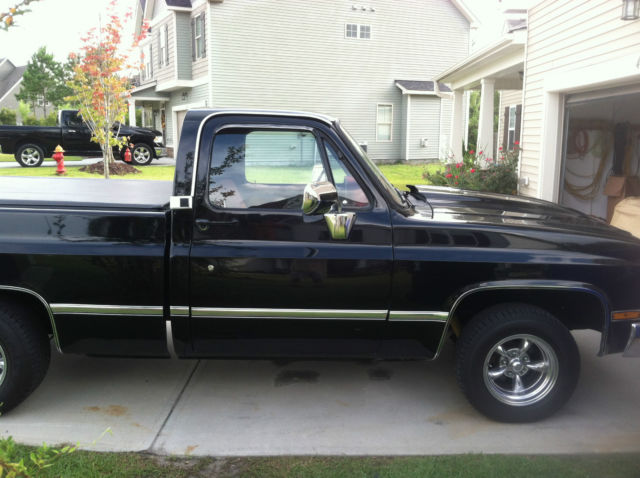 1985 Black Chevrolet C-10