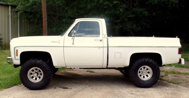 1980 White Chevrolet Silverado 1500 Standard Cab Pickup Truck
