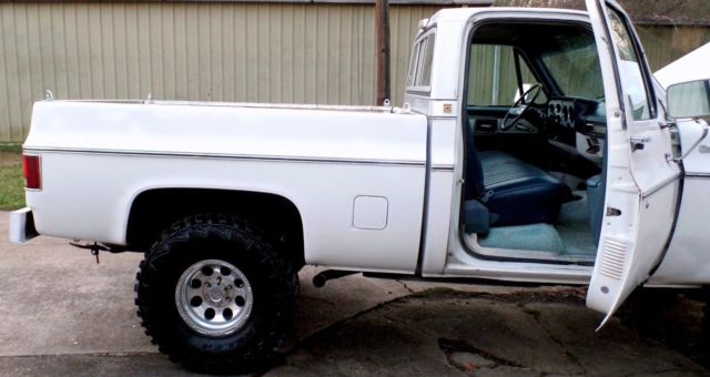 1980 White Chevrolet Silverado 1500 Standard Cab Pickup Truck