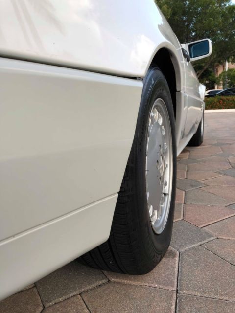 1991 White Mercedes-Benz SL-Class Convertible